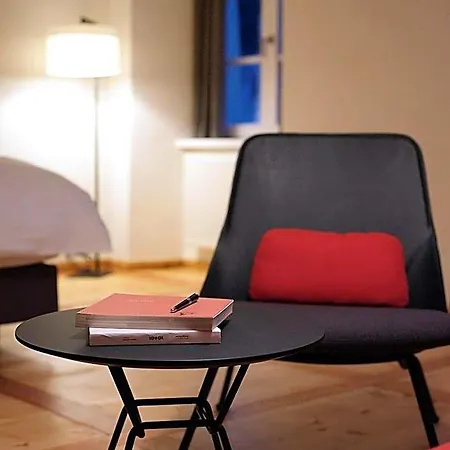 Kontor 3*