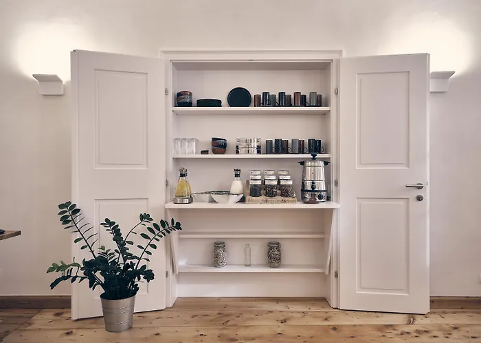 Kontor Отель Халль в Триоле