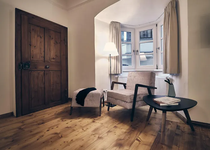 Kontor Отель Халль в Триоле